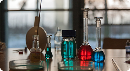 Laboratory glassware and scientific equipment